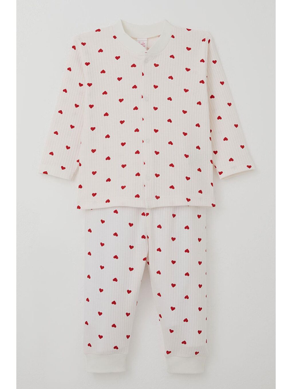 Kız Bebek Pijma Takımı Kalp Desenli Önden Çıtçıtlı Ekru (4 Ay-1 Yaş)
