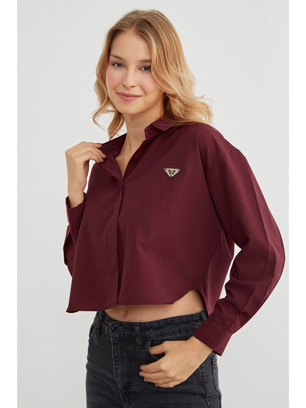 Bordo Kelebek Aksesuarlı Crop Gömlek-1