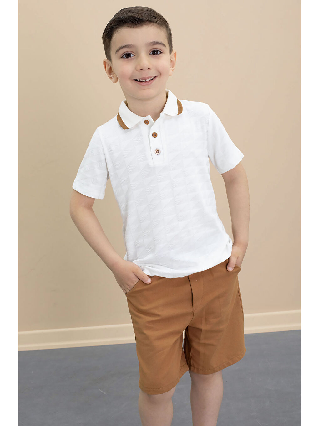 Kahverengi Taba Polo Yaka Düğmeli Tişörtlü Erkek Çocuk Şortlu 2li Takım 21106-1