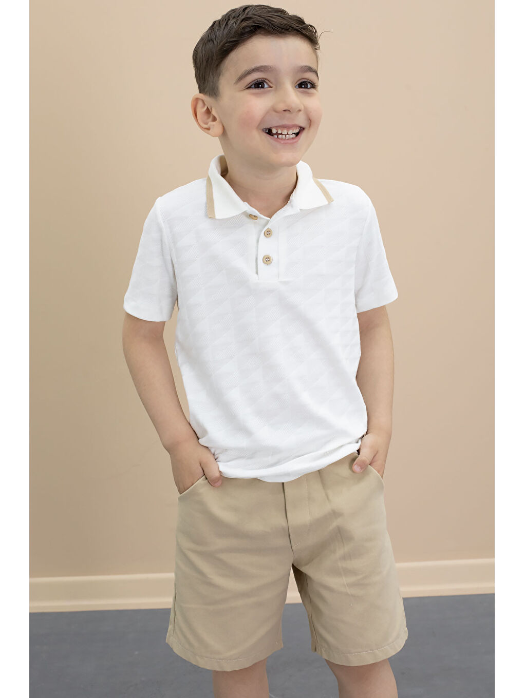 Bej Polo Yaka Düğmeli Tişörtlü Erkek Çocuk Şortlu 2li Takım 21104-1