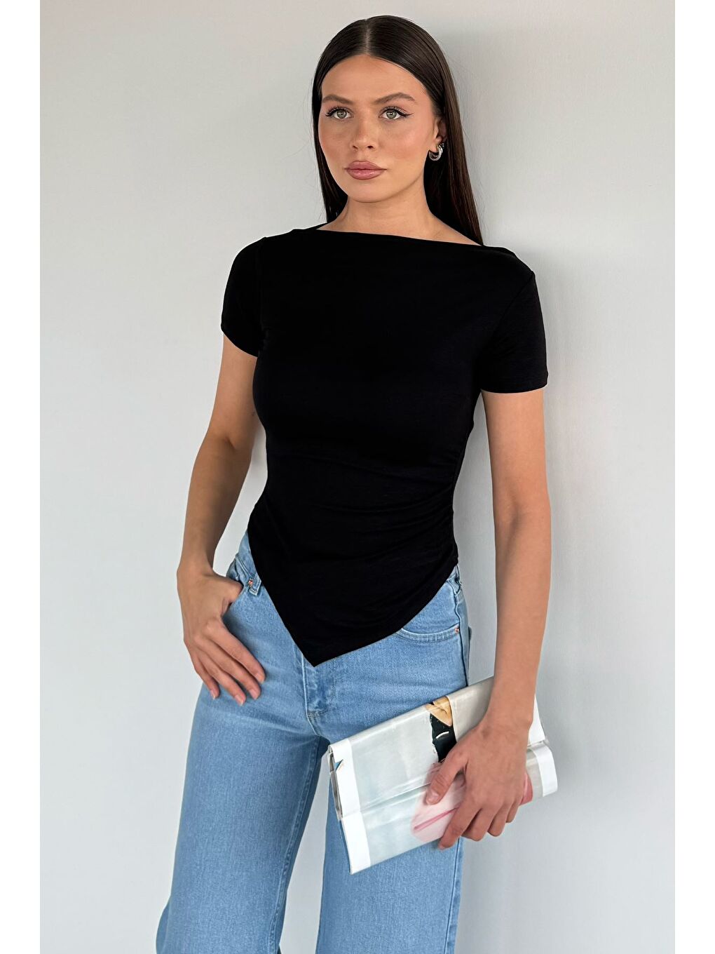 Siyah Kadın Asimetrik Kesim Elastanlı Bluz