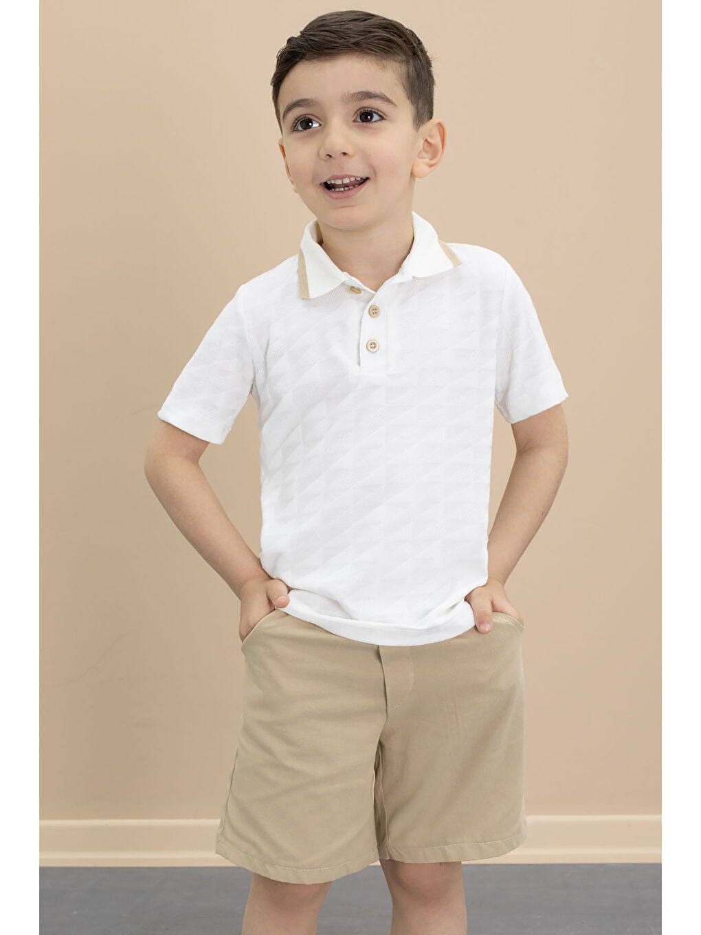 Bej Polo Yaka Düğmeli Tişörtlü Erkek Çocuk Şortlu 2li Takım 21104-3