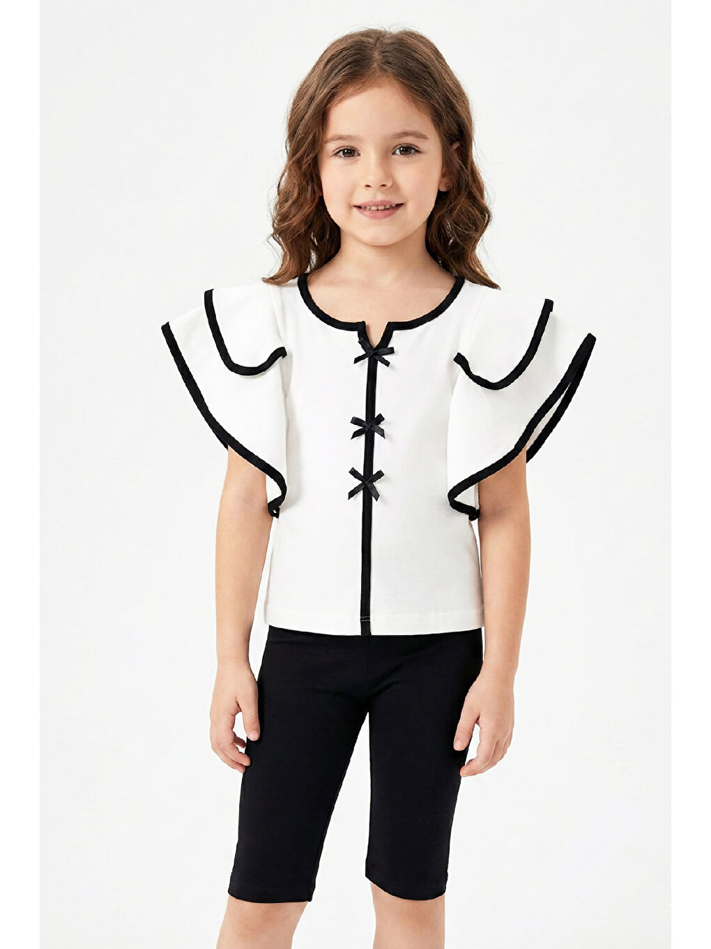 Siyah Kız Çocuk Geniş Omuzlu ve Fırfırlı Alt-Üst Takım 3-8 Yaş 12551