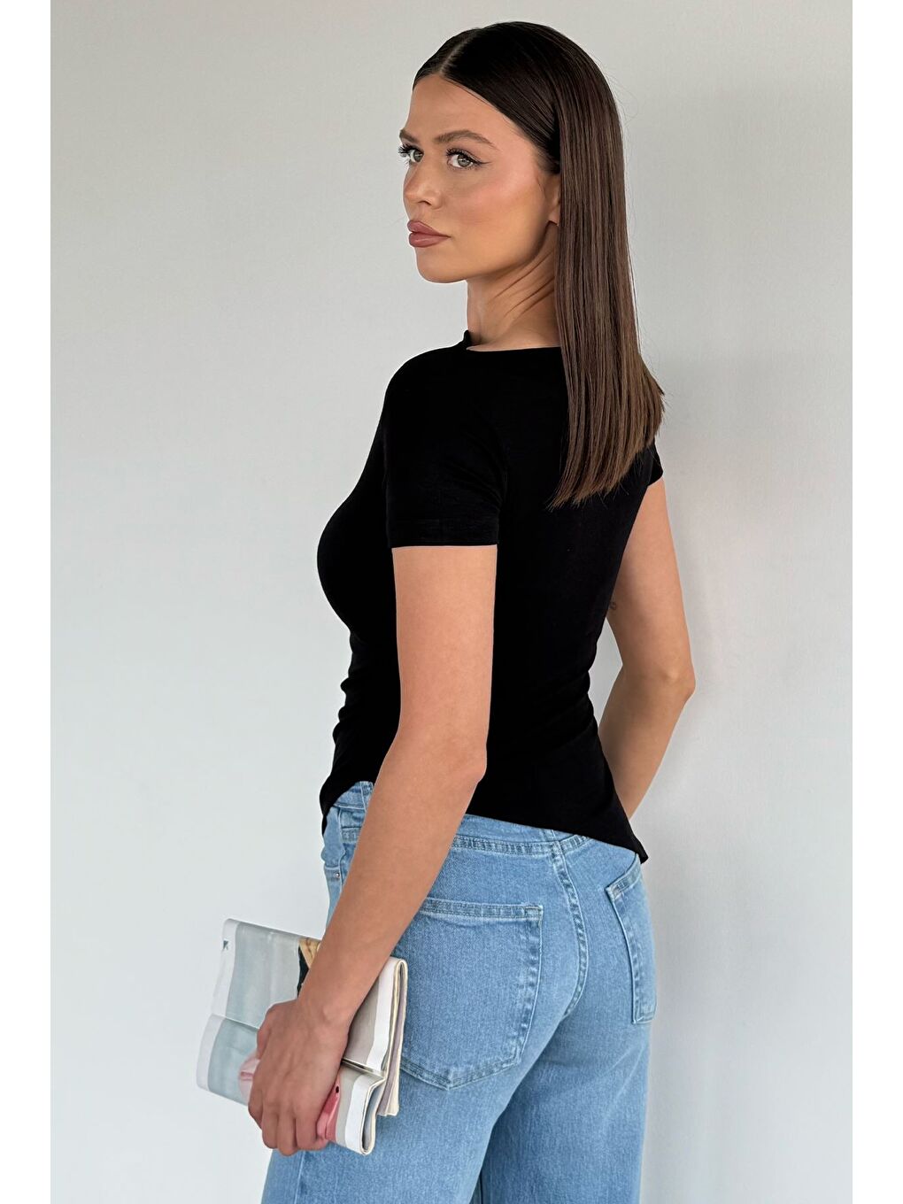 Siyah Kadın Asimetrik Kesim Elastanlı Bluz-3