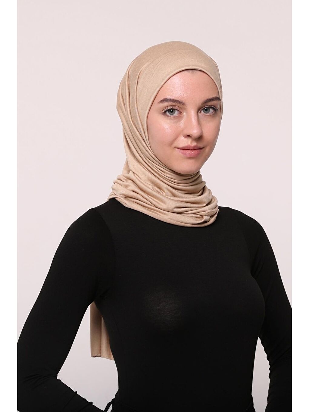 Bej Tesettür Düz Penye Şal-4