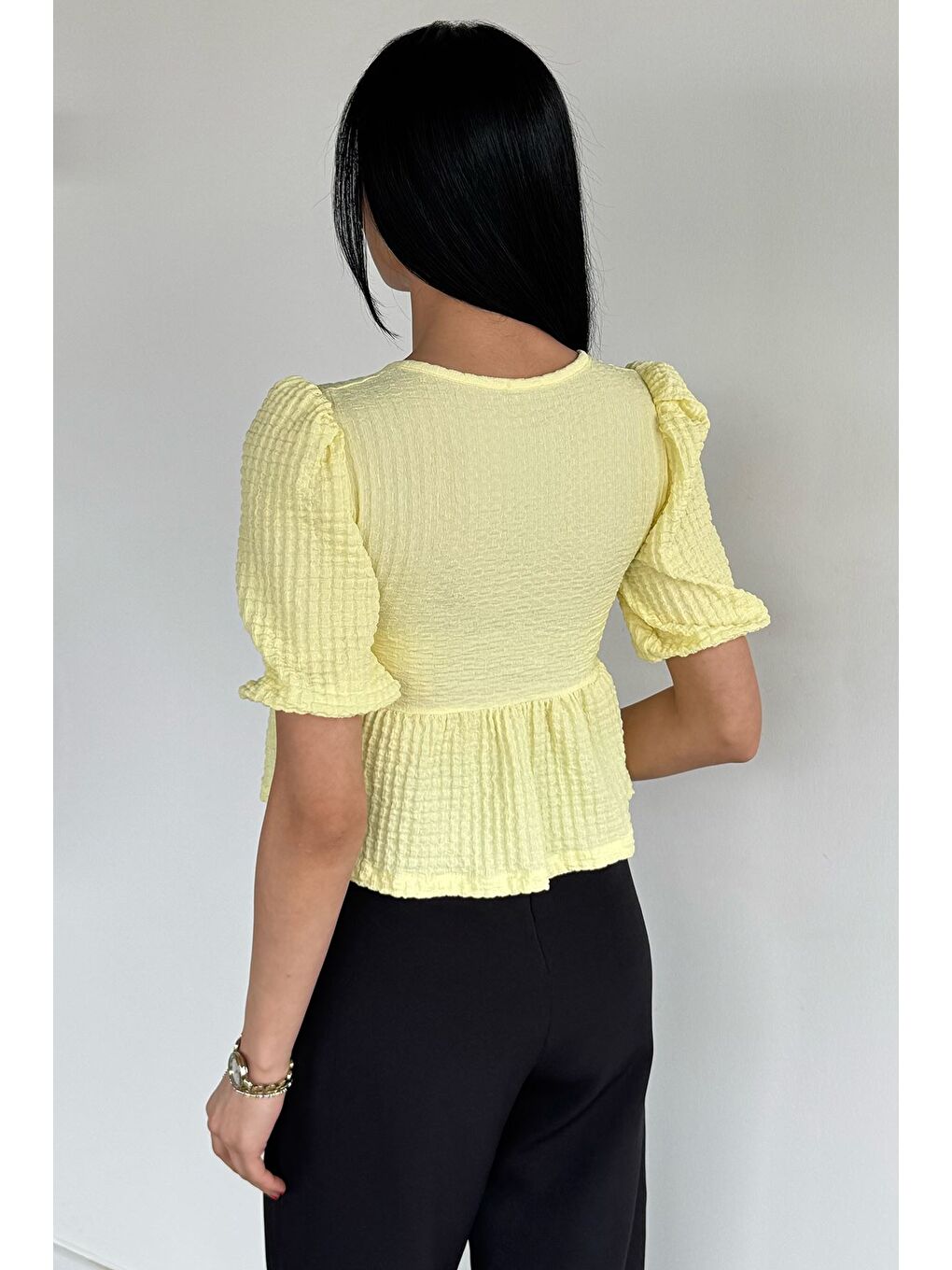 Sarı Kadın V Yaka Kısa Kol Bluz-3