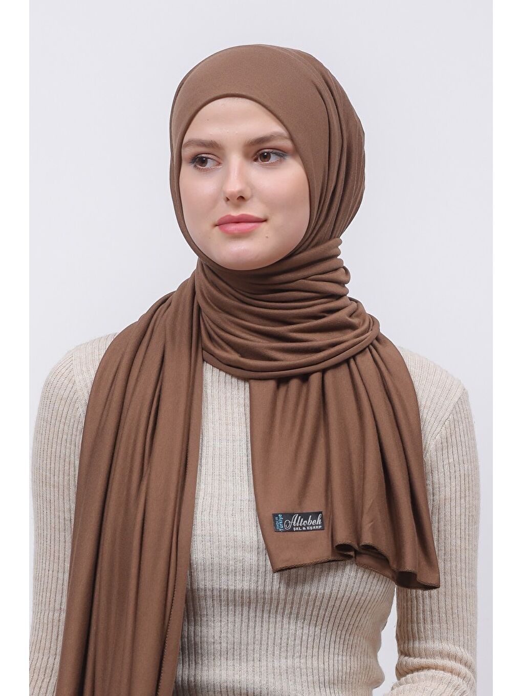 Kahverengi Tesettür Düz Penye Şal-1