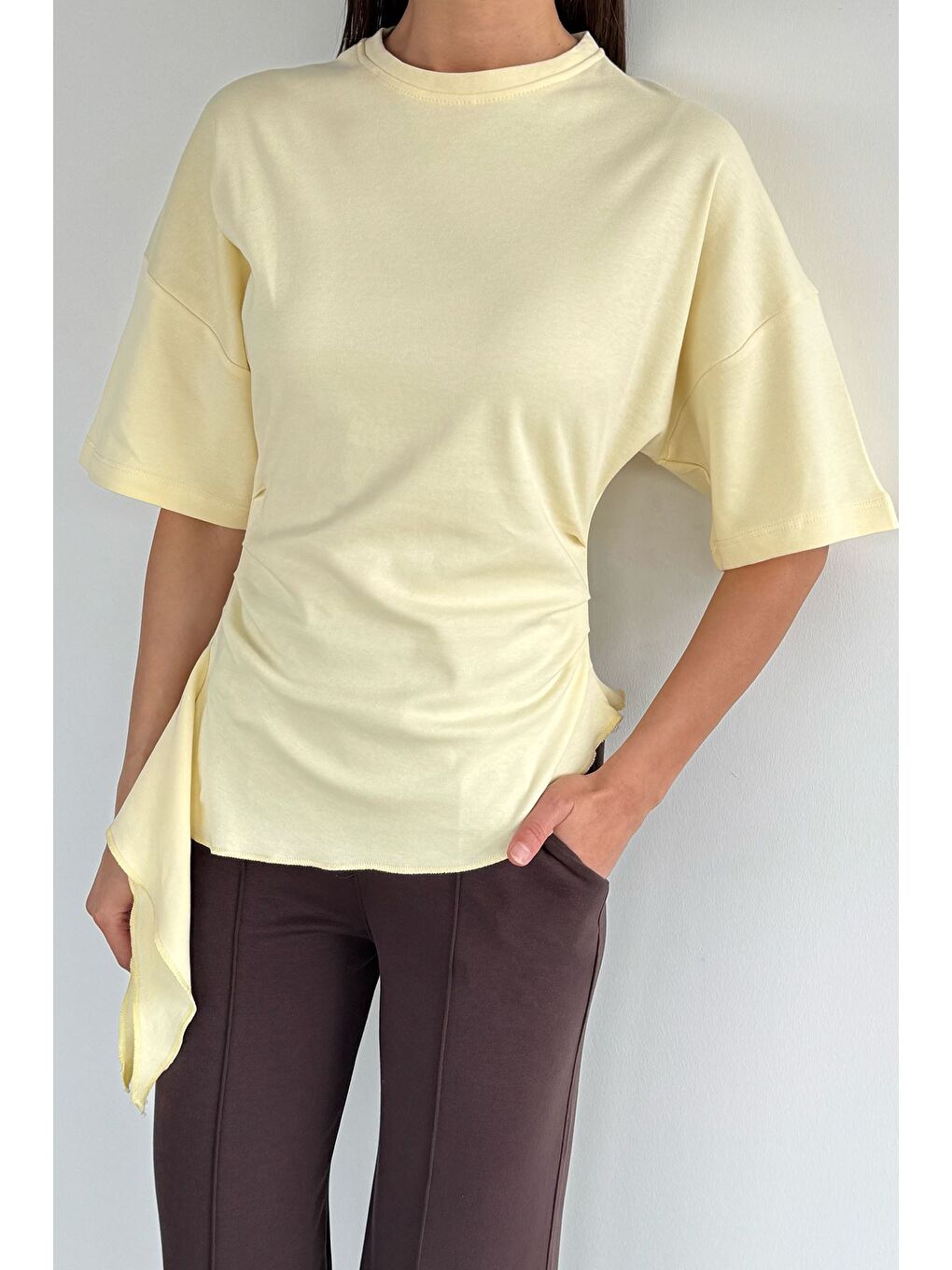 Sarı Kadın Bel Büzgülü Parçalı Bluz-1