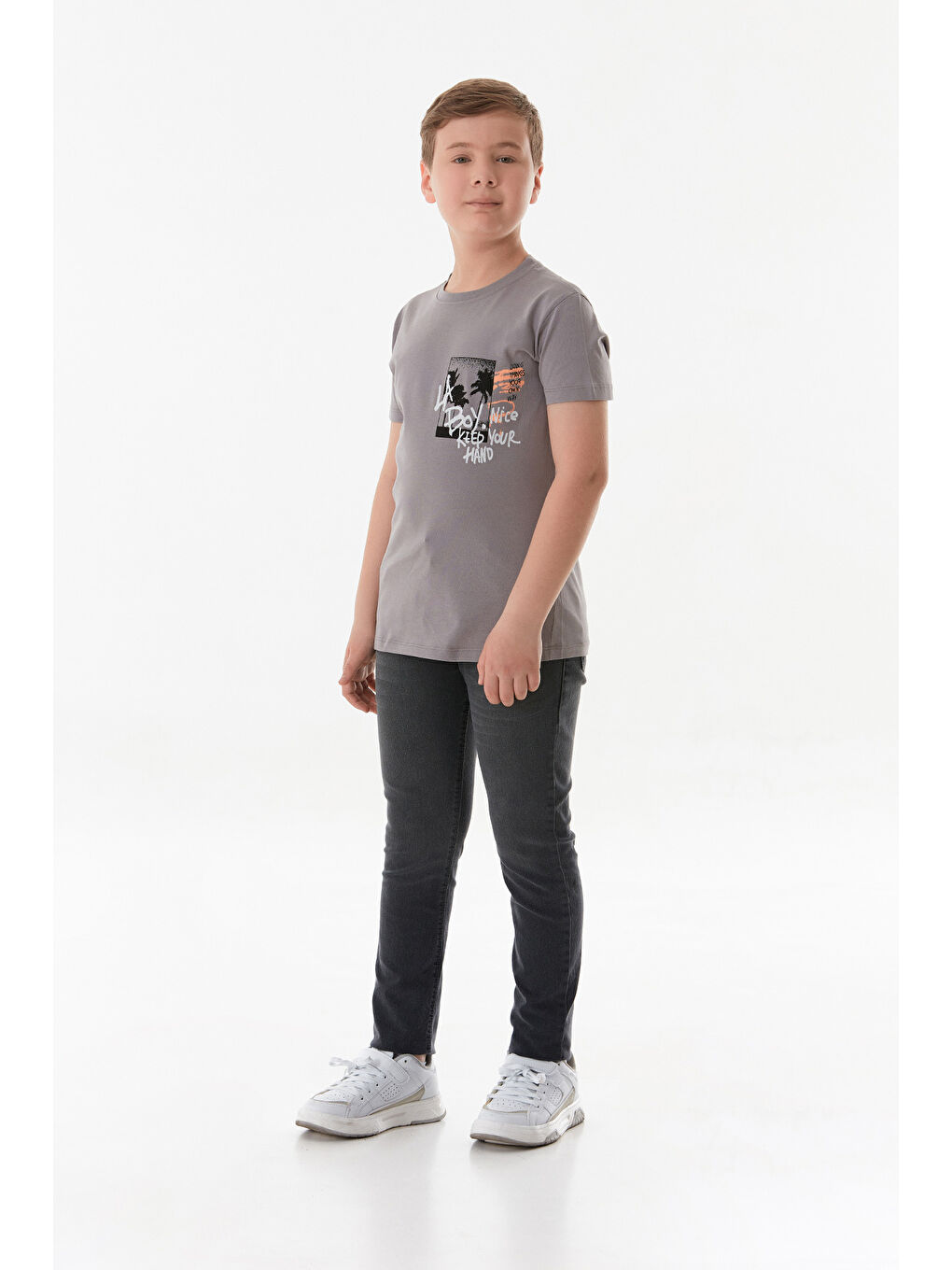 Gri %100 Pamuk Yazı Baskılı Erkek Çocuk Tişört-1