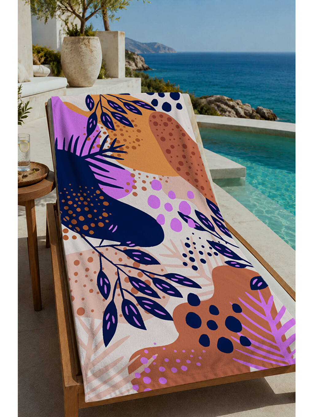 Pembe Mor Soyut Yaprak Ve Yüz Desenli 70x150 Cm Dijital Baskılı Plaj Ve Banyo Havlusu