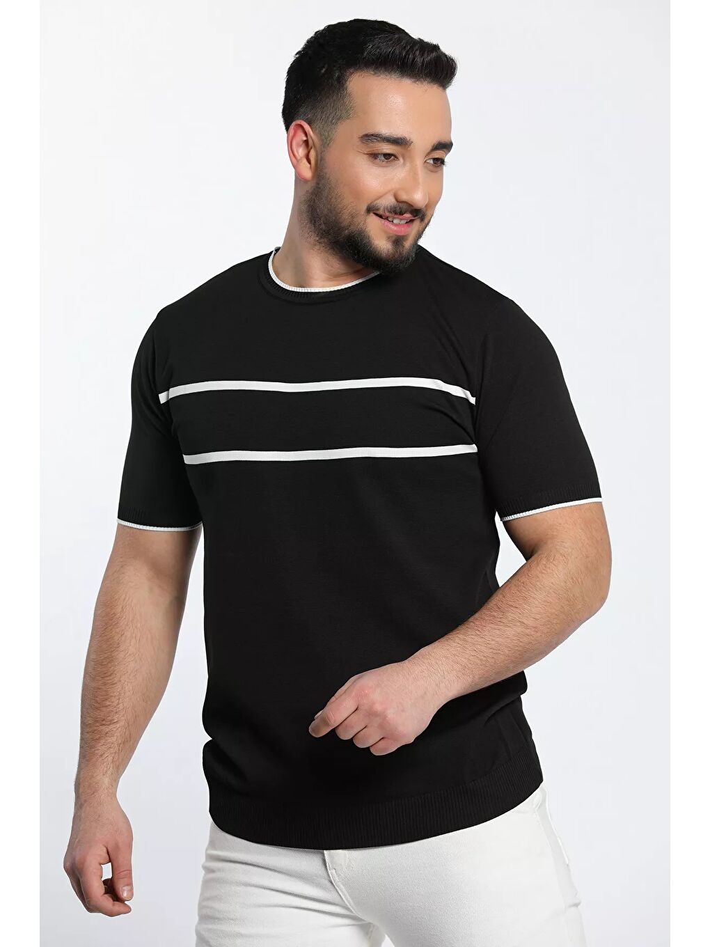 Siyah Çizgi Detaylı Bisiklet Yaka Erkek T-shirt-3