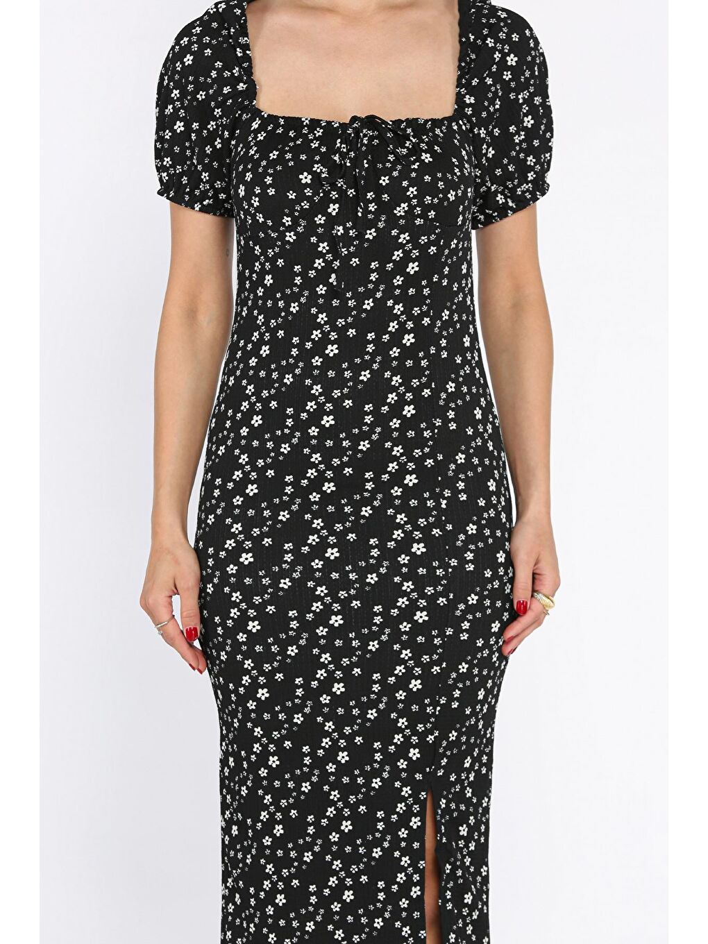 Siyah Yırtmaçlı Balon Kol Kadın Desenli Elbise-3