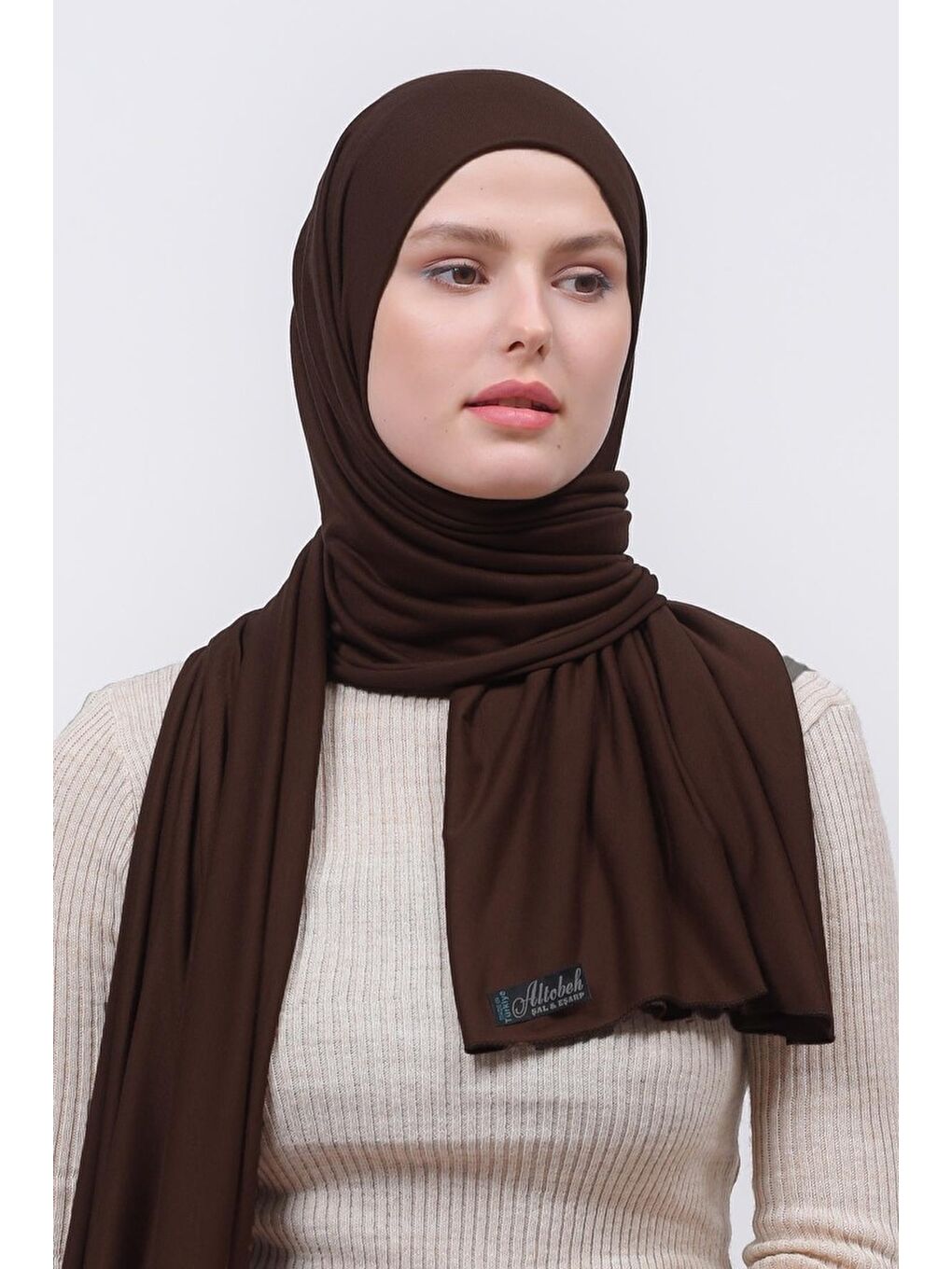 Kahverengi Tesettür Düz Penye Şal-1