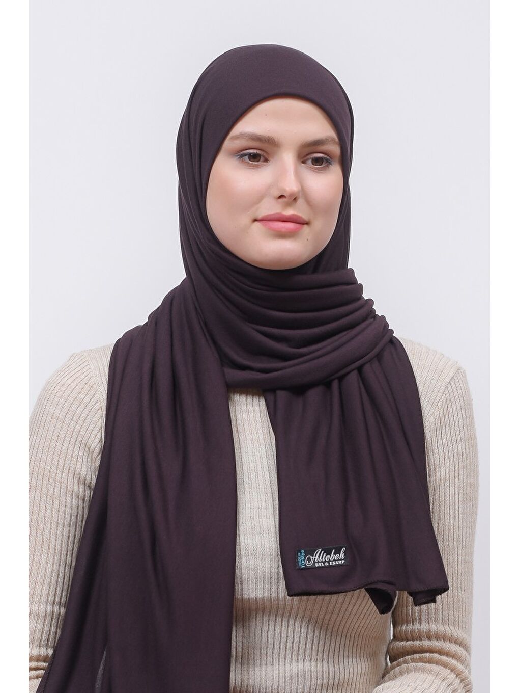 Kahverengi Tesettür Düz Penye Şal-1