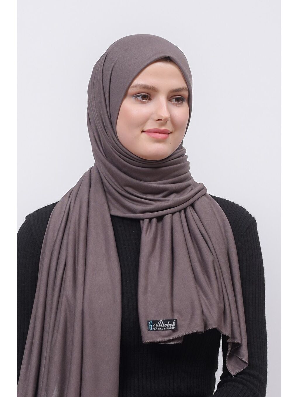 Kahverengi Tesettür Düz Penye Şal-1