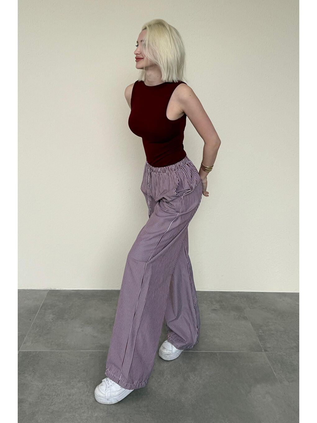 Bordo Beli Ayarlanabilir Bol Paça Dökümlü Çizgili Pantolon Mg2087-4