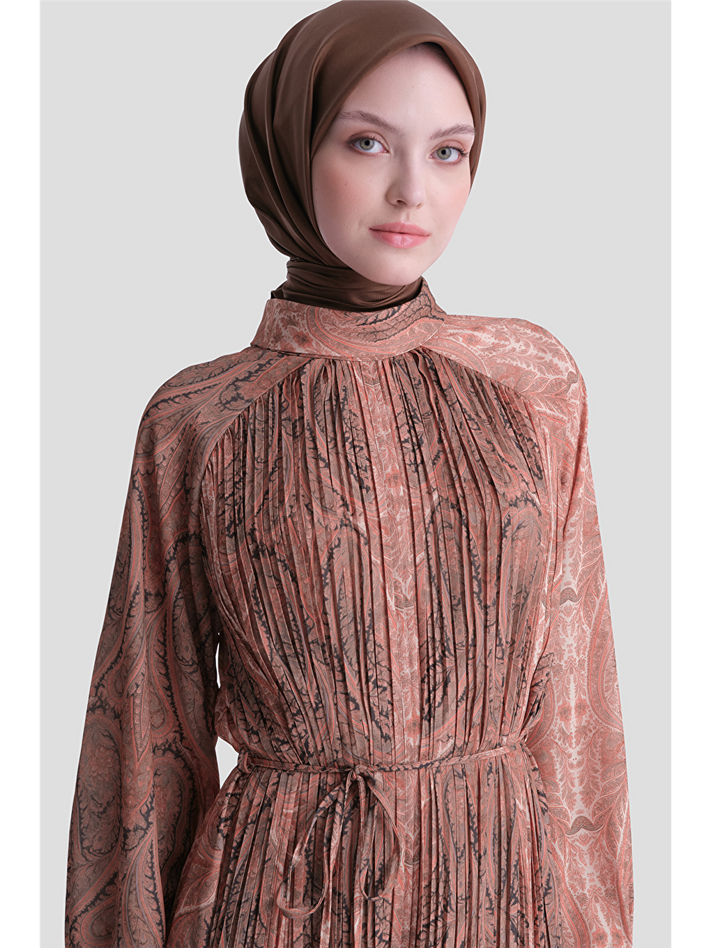 Şal Desenli Piliseli Elbise Bordo-2