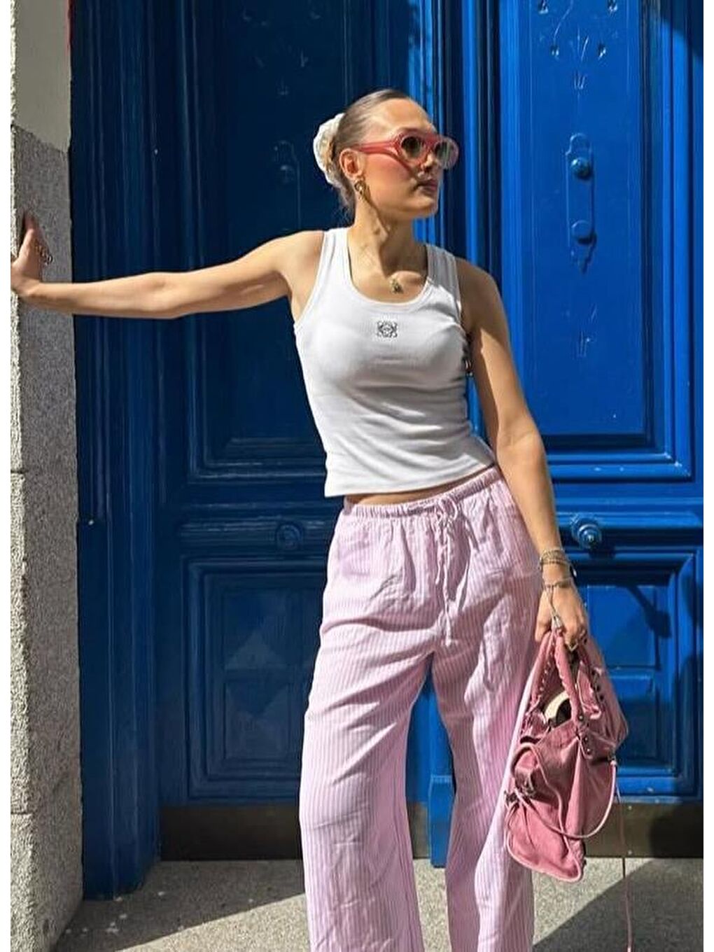 Pembe Beli Ayarlanabilir Bol Paça Dökümlü Çizgili Pantolon Mg2087-1