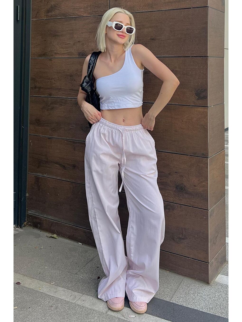 Pembe Beli Ayarlanabilir Bol Paça Dökümlü Çizgili Pantolon Mg2087-3