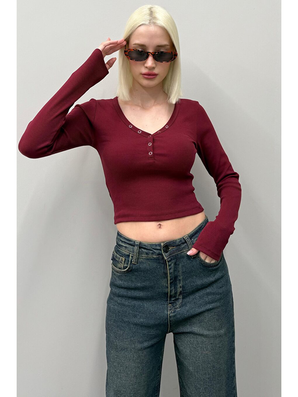 Bordo V Yaka Uzun Kollu Düğme Detaylı Kaşkorse Bodysuit Mg2194-3