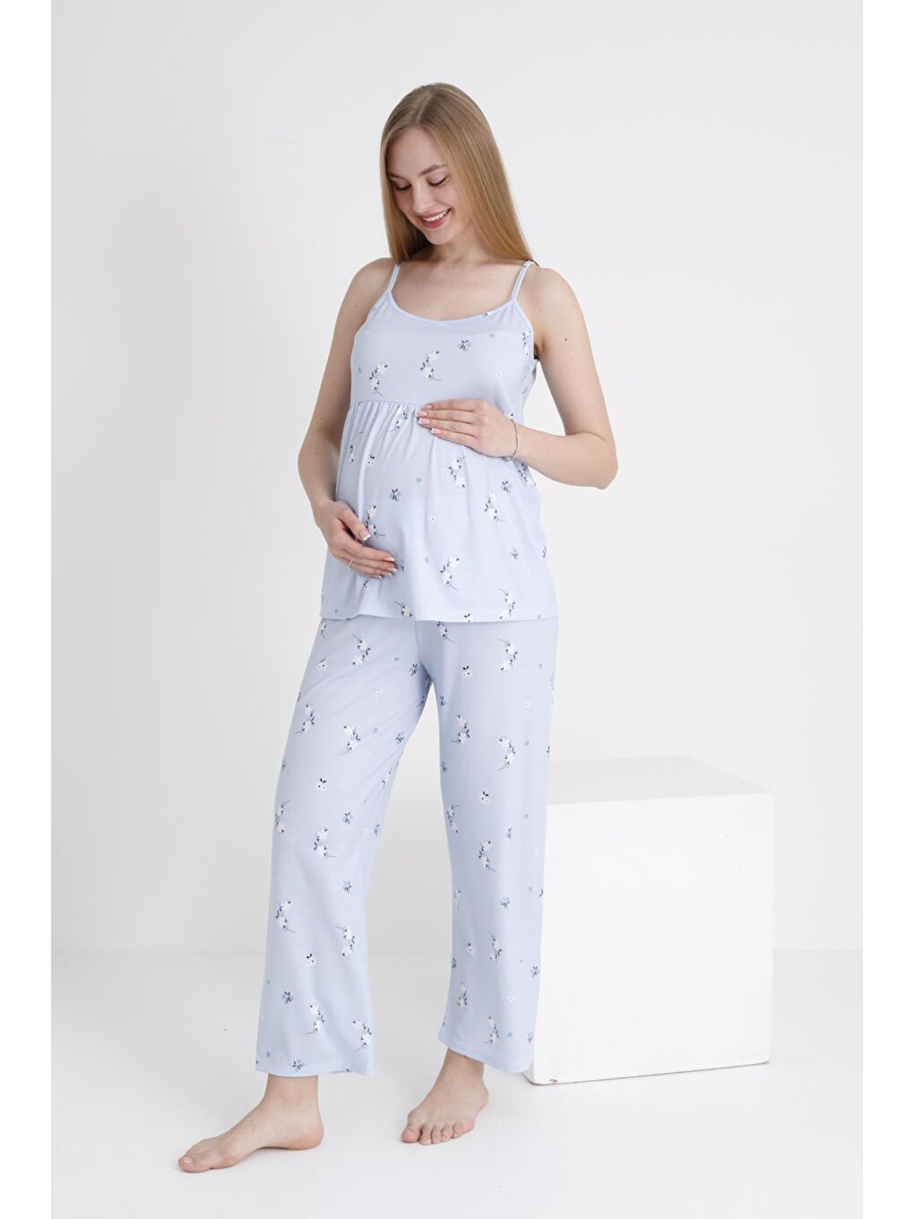 Mavi Çiçek Desenli Hamile ve Lohusa Askılı Pijama Takımı-2