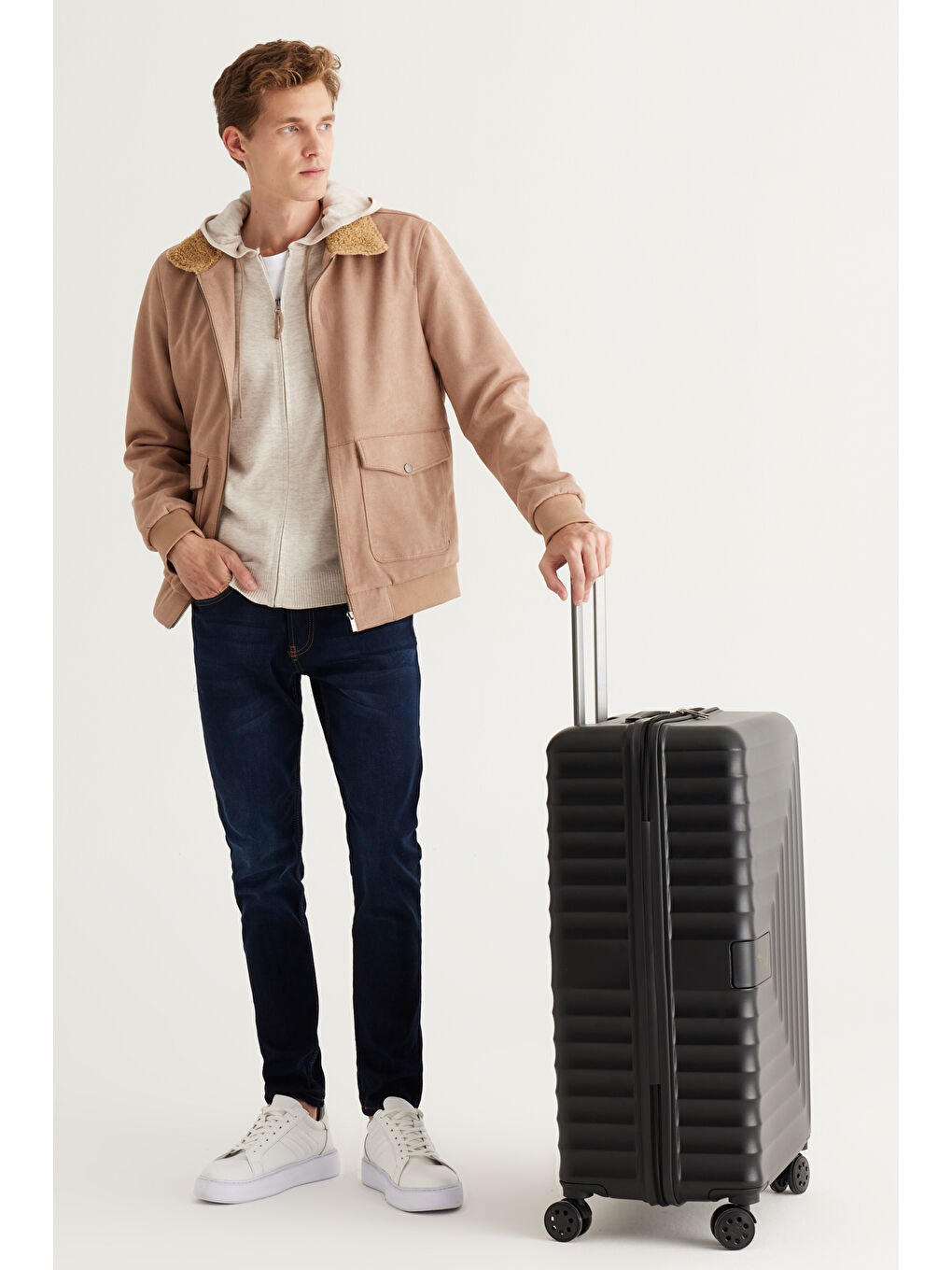 Erkek Siyah Büyük Boy Valiz-1