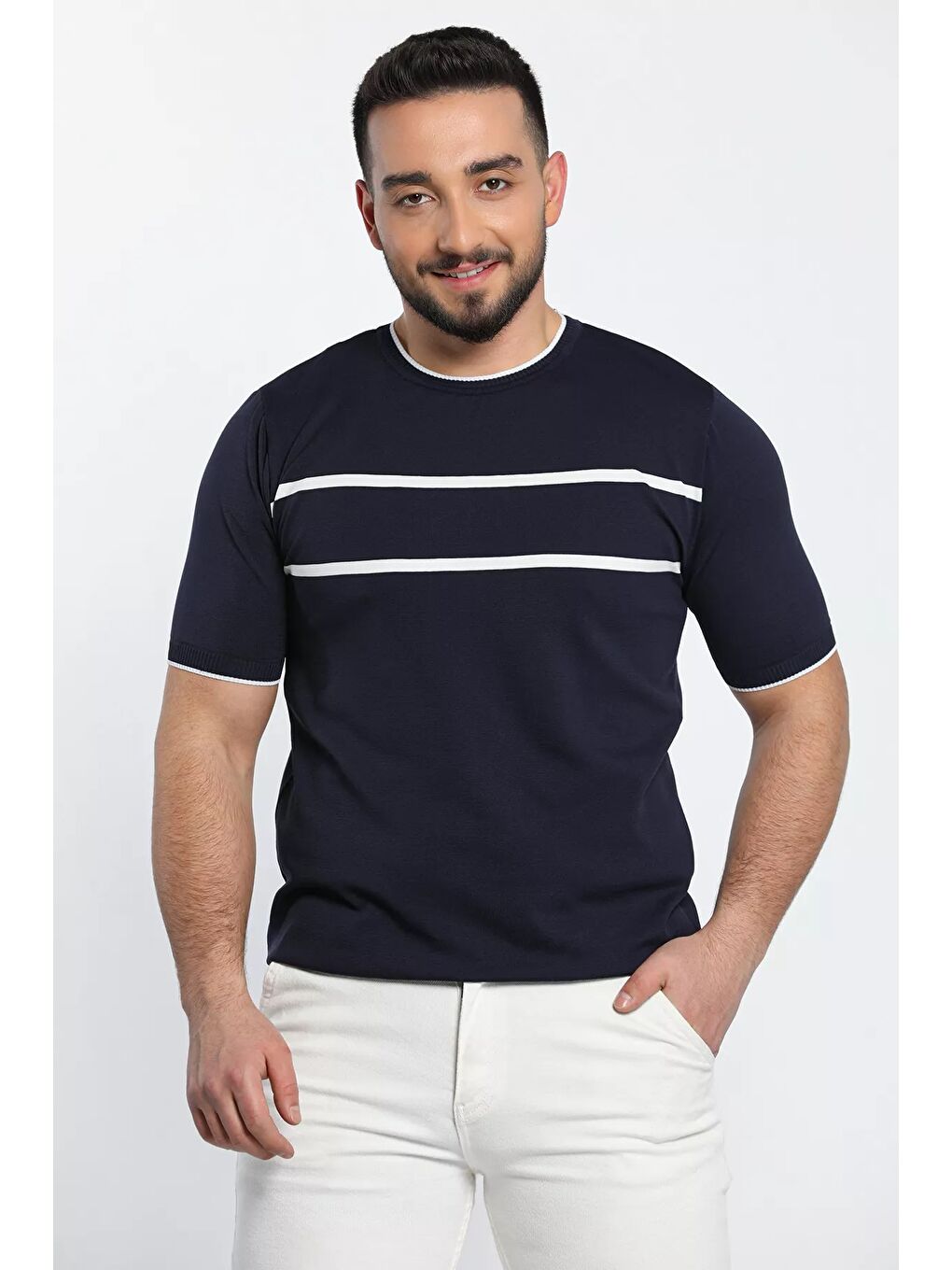 Lacivert Çizgi Detaylı Bisiklet Yaka Erkek T-shirt-1