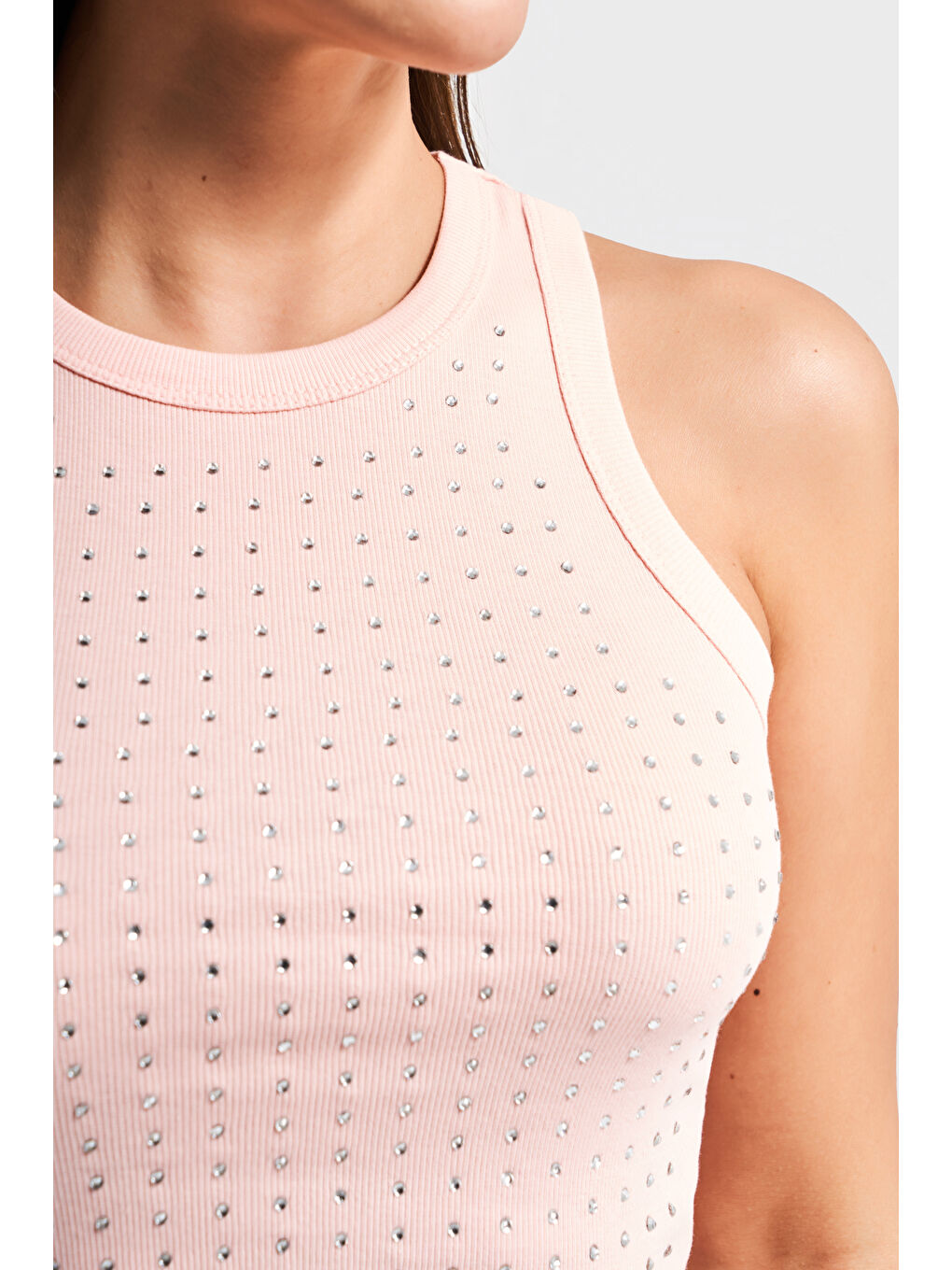 Pembe Kadın Pudra Renk S5-112 Halter Yaka İnce Fitilli Kumaş Parlak Taşlı Tasarım Body-1