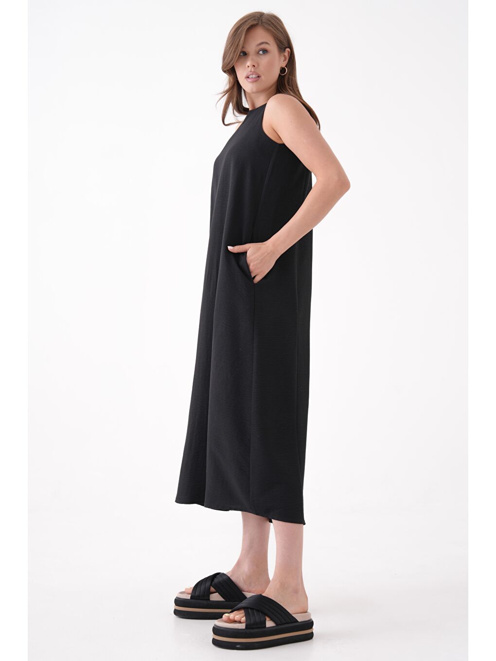 Siyah A Kesim Bisiklet Yaka Cepli Salopet Form Dokuma Elbise-3