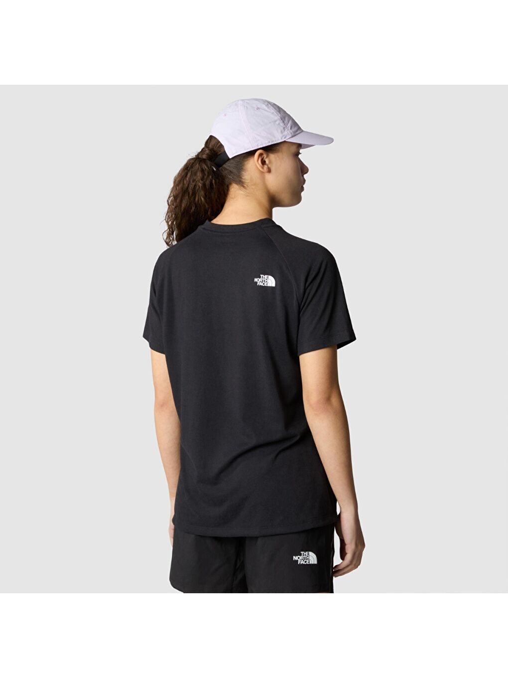 Foundation Kadın Siyah Yuvarlak Yaka Tişört-2