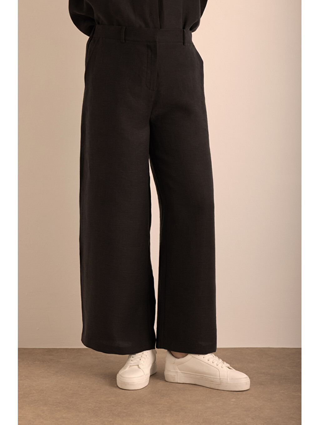 Siyah Beli Lastikli Keten Pantolon-2