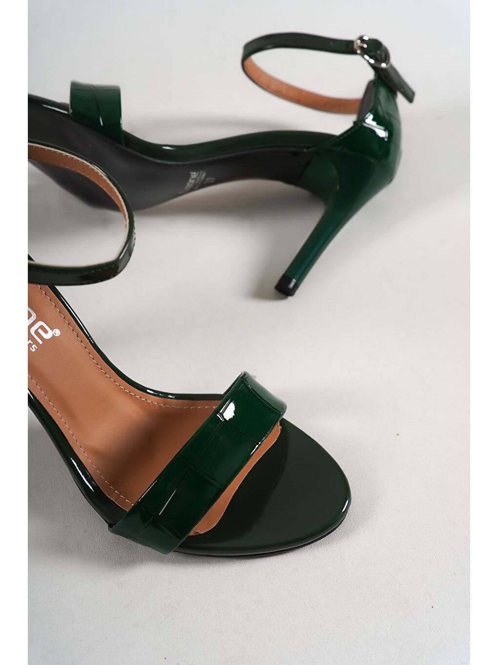 Yeşil Büyük Kroko Desenli Selena Topuklu Bilekten Bağlı Kadın Topuklu Ayakkabı-3