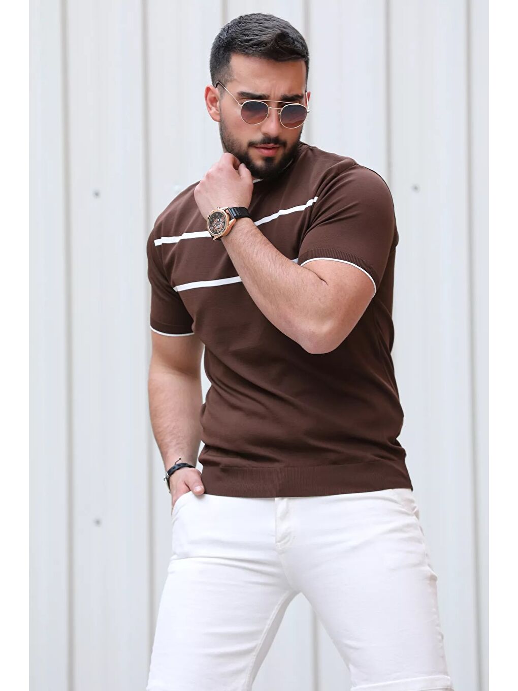 Kahverengi Çizgi Detaylı Bisiklet Yaka Erkek T-shirt-2