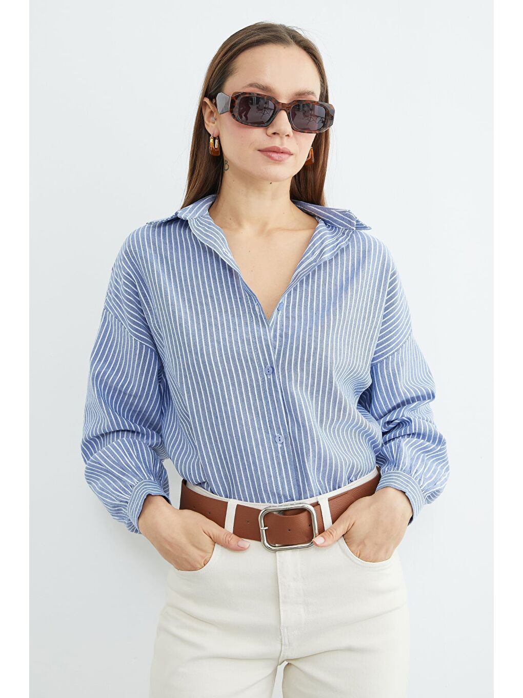 Mavi Çizgili Arkası Uzun Oversize Gömlek-1