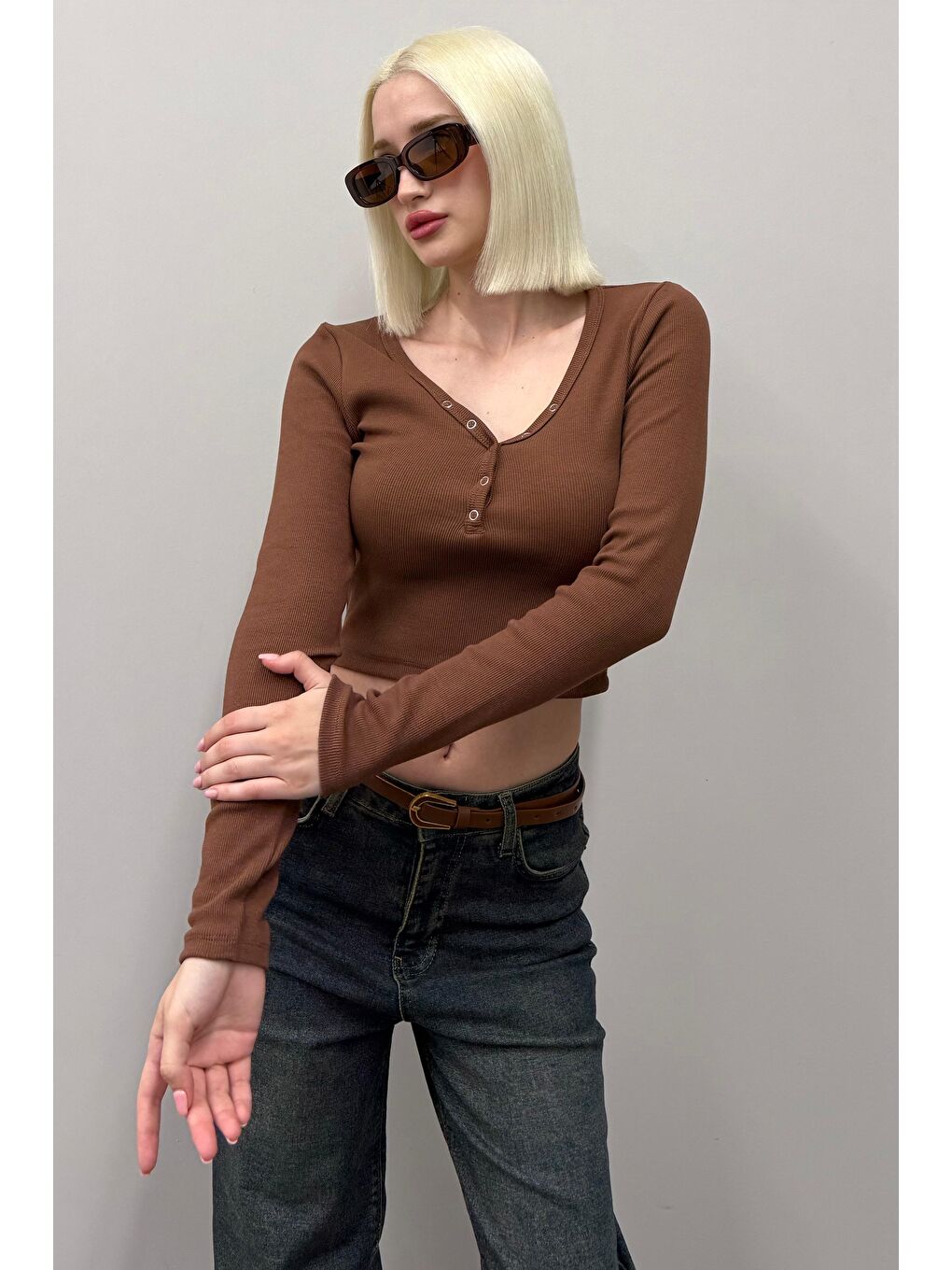 Acı Kahverengi V Yaka Uzun Kollu Düğme Detaylı Kaşkorse Bodysuit Mg2194-2