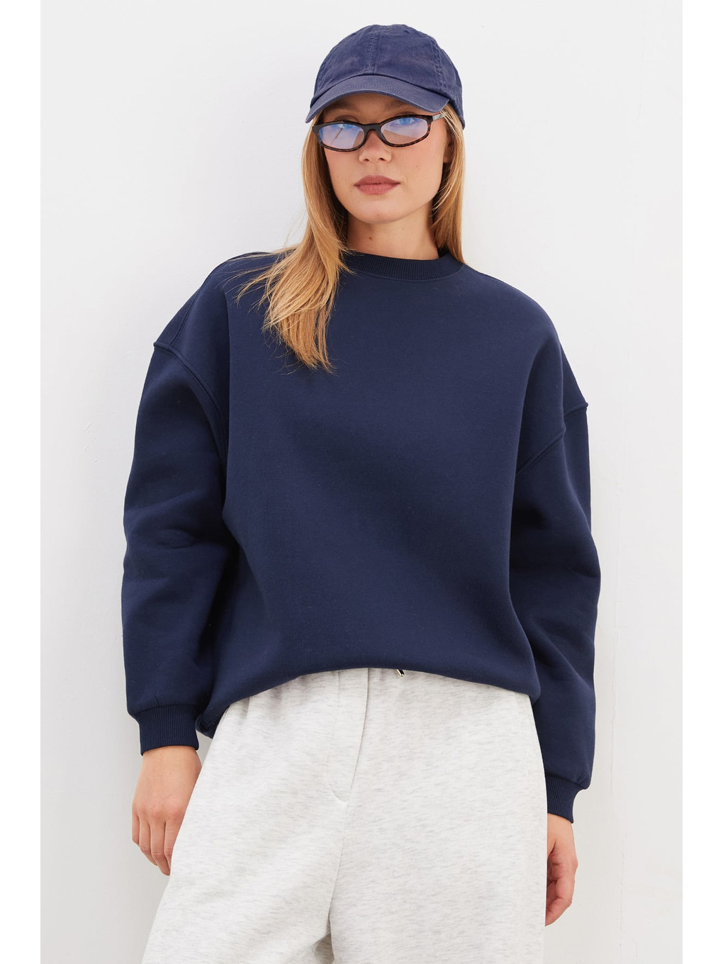 Lacivert 3 İplik Basic Bisiklet Yaka Oversize Sweatshirt-1