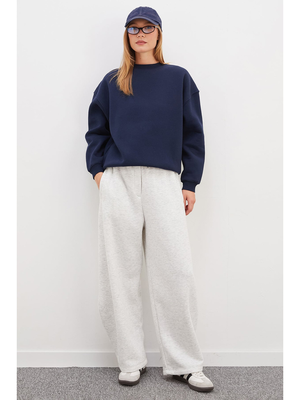 Lacivert 3 İplik Basic Bisiklet Yaka Oversize Sweatshirt-2