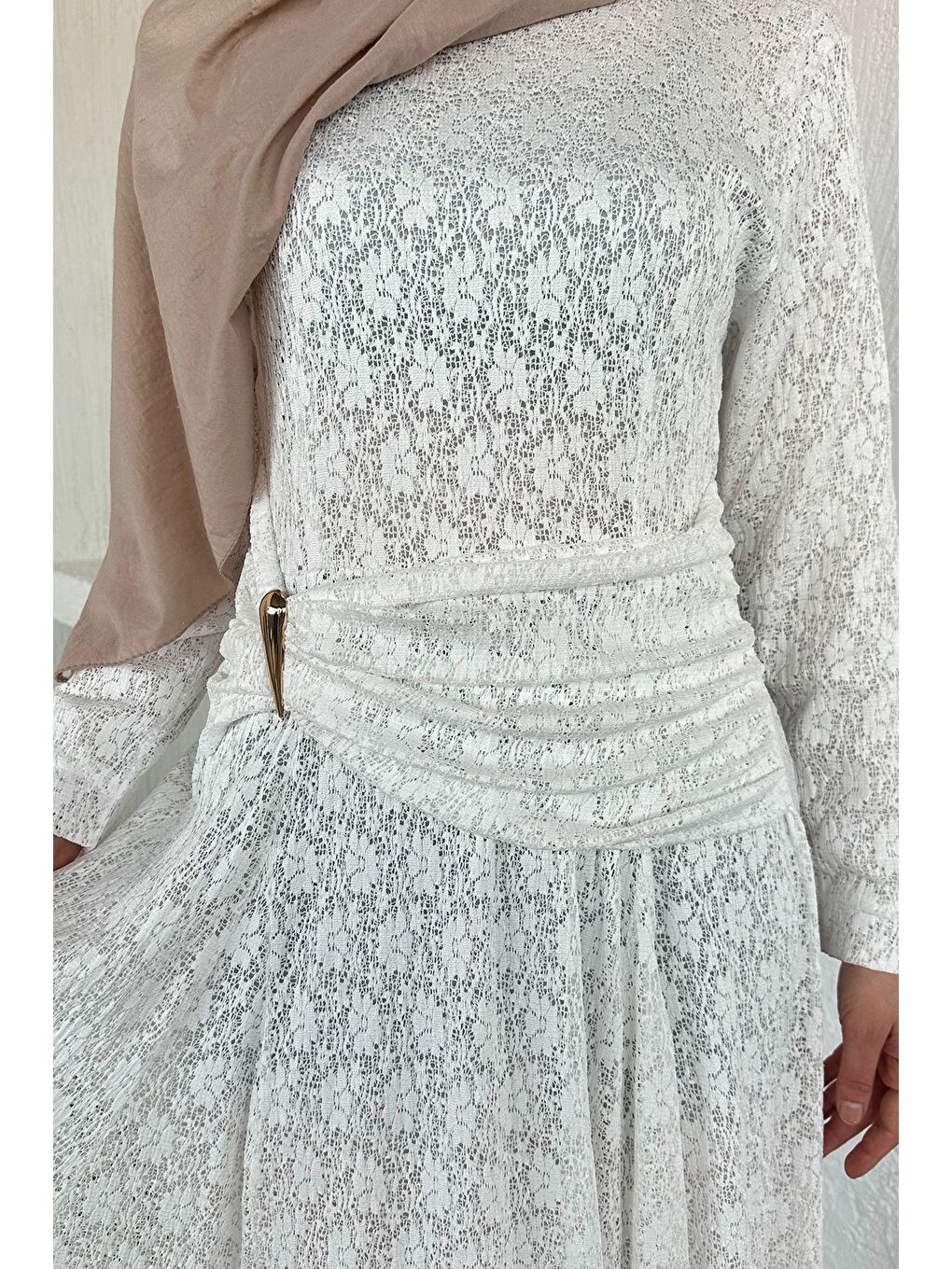 Ekru Gülseli Astarlı Tesettür Dantel Elbise-6
