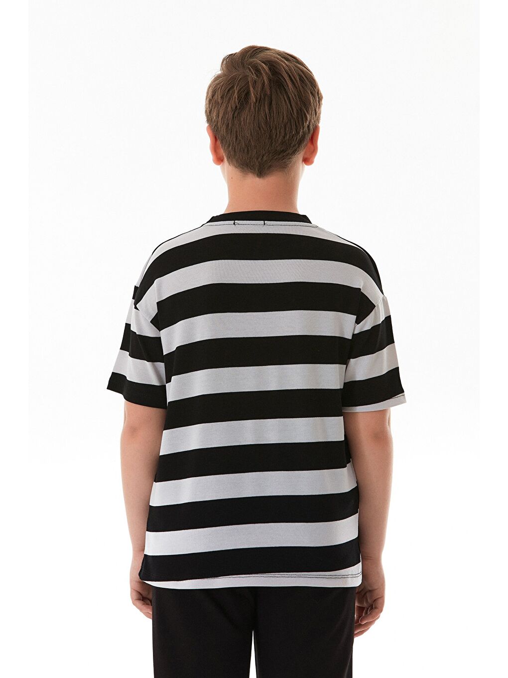 Siyah Çizgili Yazı Nakışlı Erkek Çocuk Tişört-2