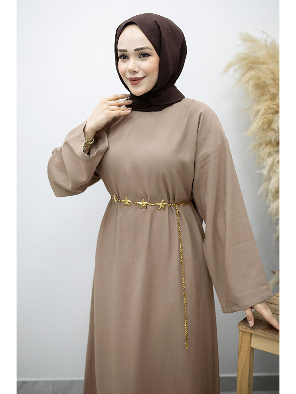 Bej Zincir Kemerli Elbise TSD260191 Vizon-1