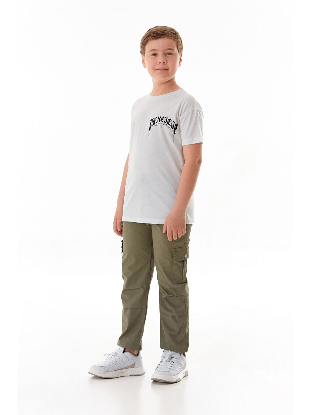 Beyaz Yazı Baskılı Bisiklet Yaka Erkek Çocuk Tişört-1