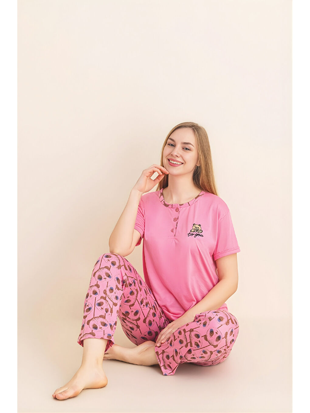 Pembe Kadın Pijama Takımı-Menekşe Kumaş-3 Düğmeli-Yaka Baskılı-12606SF-1