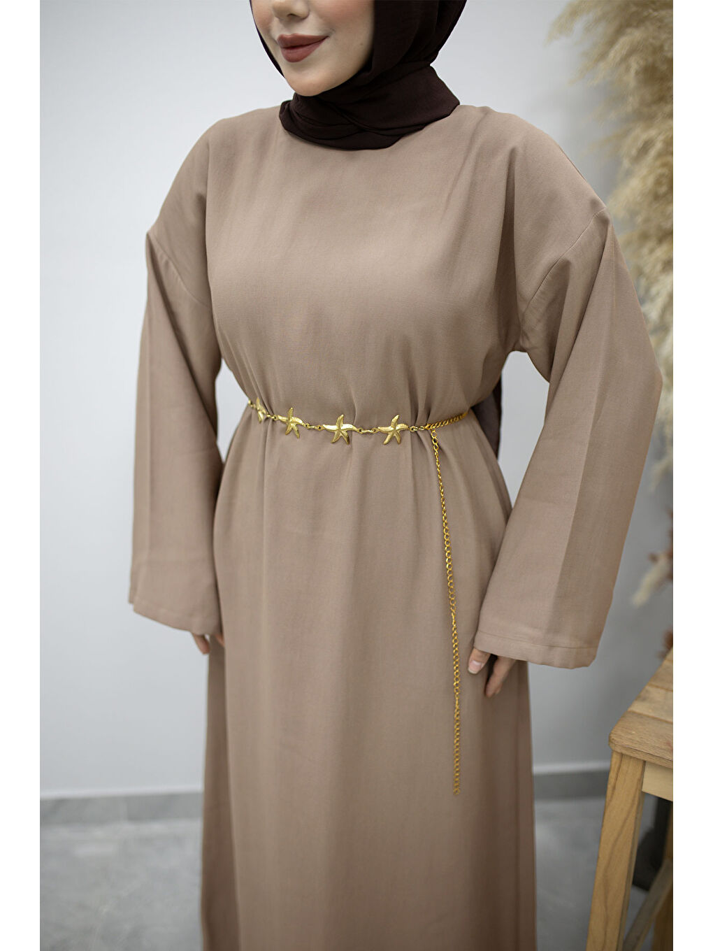 Bej Zincir Kemerli Elbise TSD260191 Vizon-3