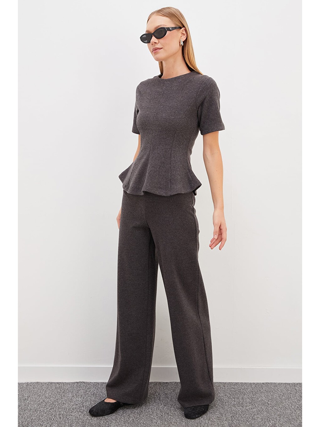Antrasit Arkası Fermuarlı Selanik Örme Peplum Bluz-2
