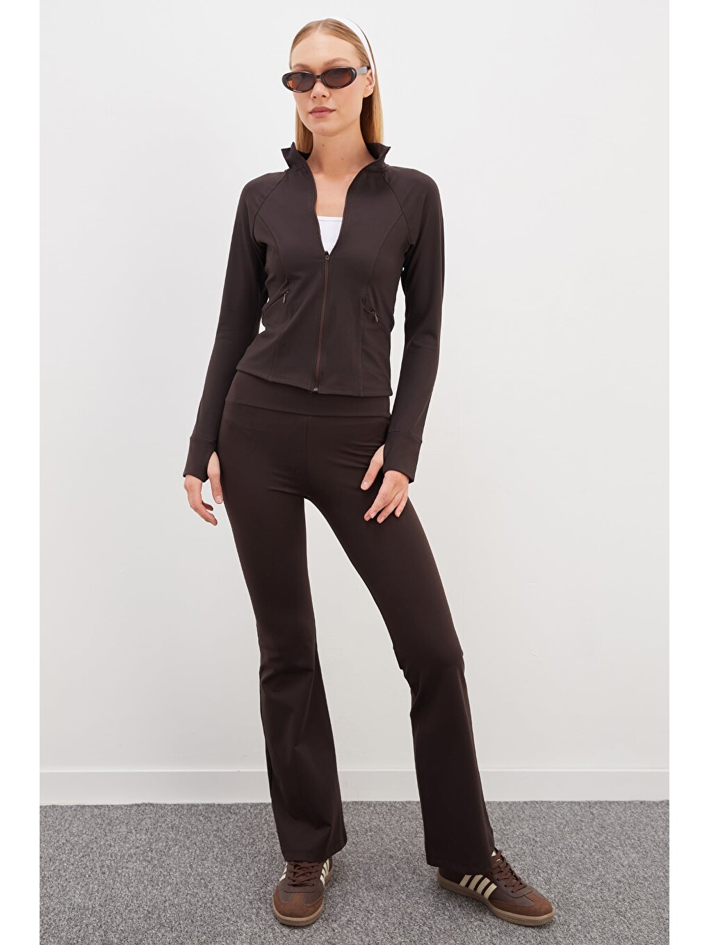 Kahverengi Parmak Geçirmeli Dalgıç Kumaş Slim Fit Ceket-1