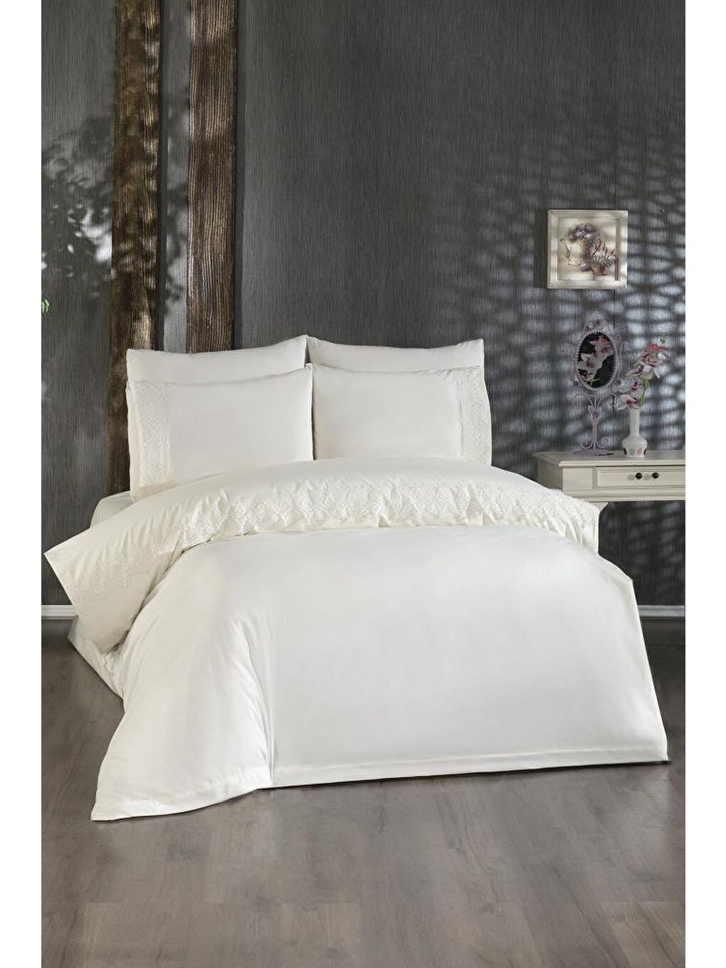 Ekru Fransız Dantelli Tadım Çeyizlik Nevresim Takımı Krem