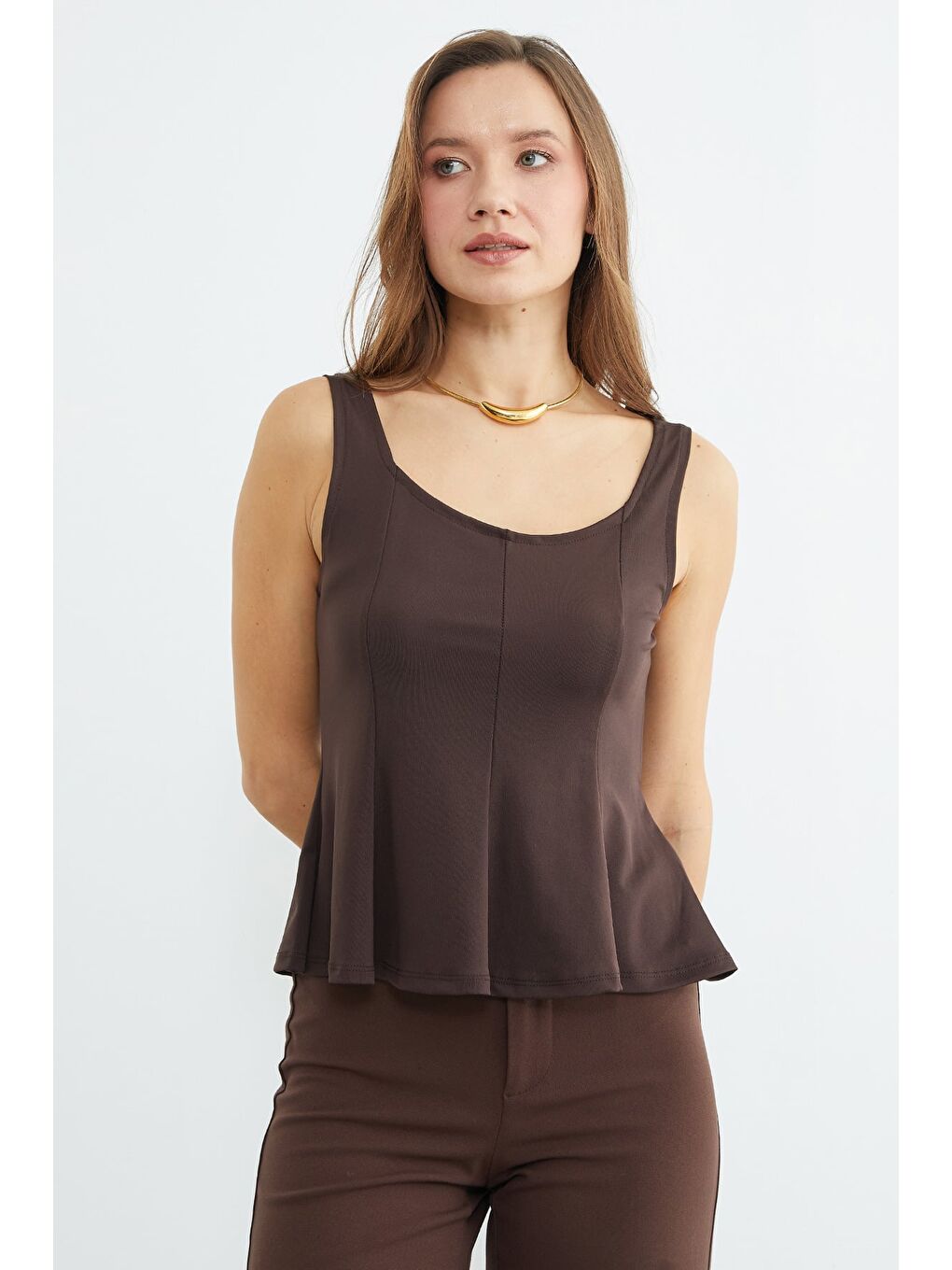 Kahverengi Kalın Askılı Peplum Bluz-2