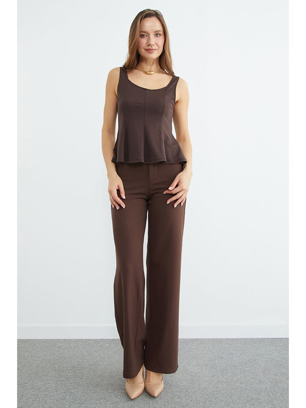 Kahverengi Kalın Askılı Peplum Bluz-3