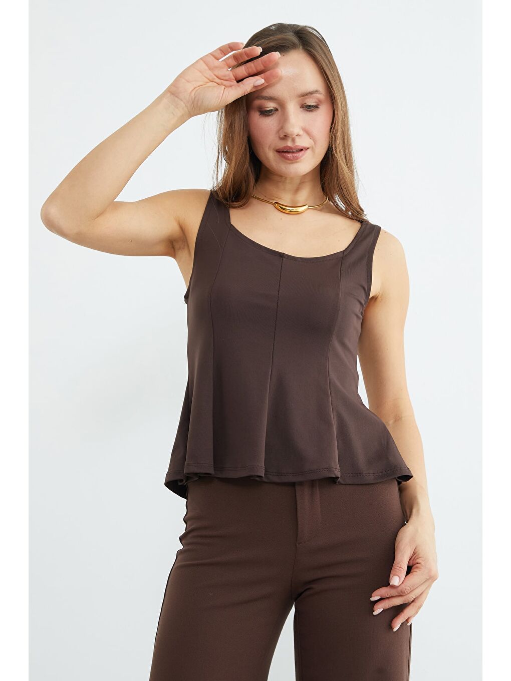 Kahverengi Kalın Askılı Peplum Bluz-4