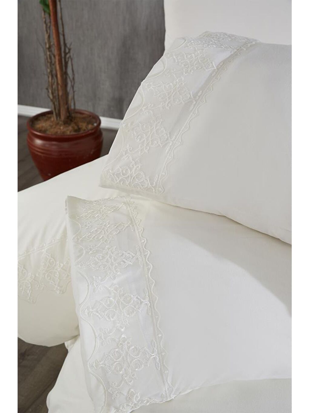 Ekru Fransız Dantelli Tadım Çeyizlik Nevresim Takımı Krem-5